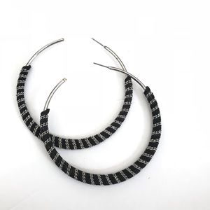 Women’s Black/Sliver Shimmer Hoop Earrings